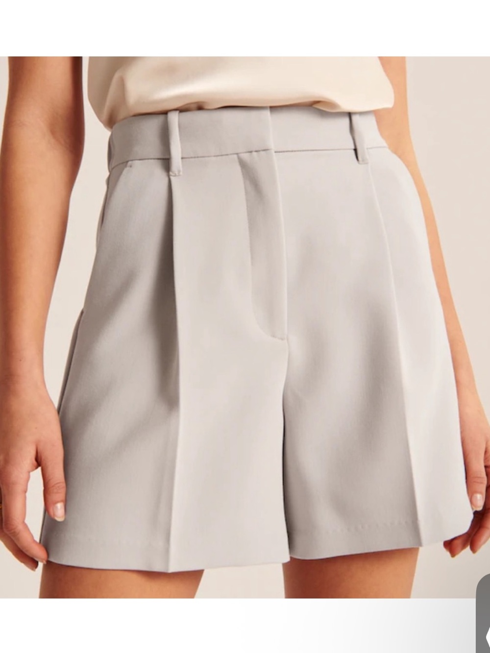 Abercrombie & Fitch Ultra High Rise Tailored Shorts BRAND NEW Sz Large